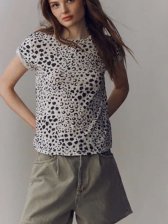 Pilcro Tops - Anthropologie Pilcro NWT Bennie Cotton Slim Crew Neck Tee- S